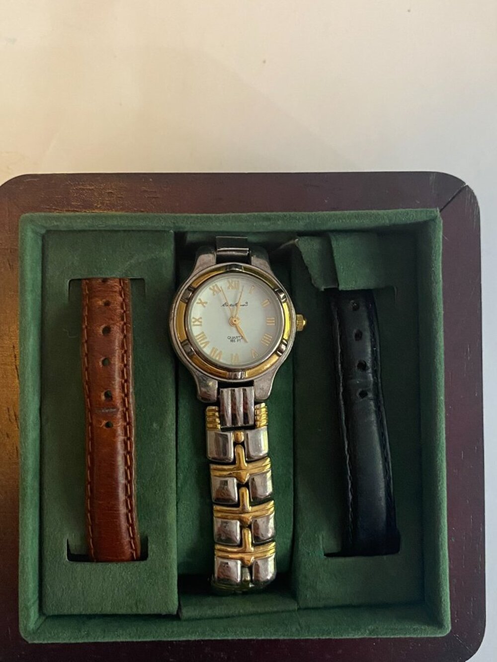 Vintage Eddie Bauer Women's Watch Gift set with 2 interchangeable leather straps